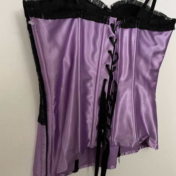 Frederick’s of Hollywood Purple & Black Satin Lace Corset top Large - Picture 7 of 10